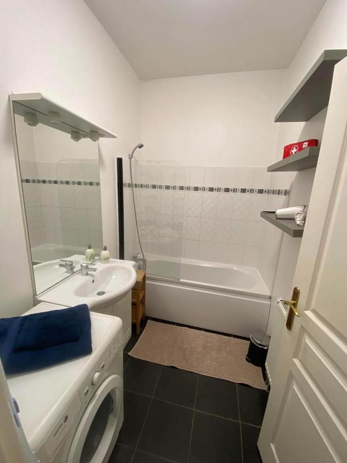Le Carnot Appartement Avec 2 Chambres Separes Et Parking Privatif Et Securise Арас Екстериор снимка